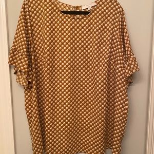 EUC loft size 22 flutter sleeve blouse